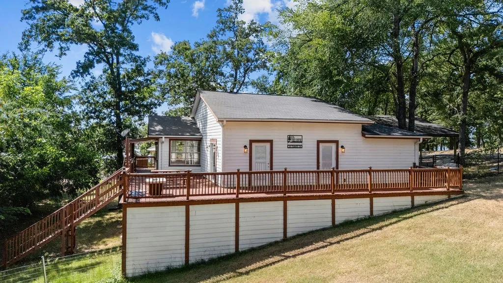203 Farmer Drive Malakoff TX 75148
