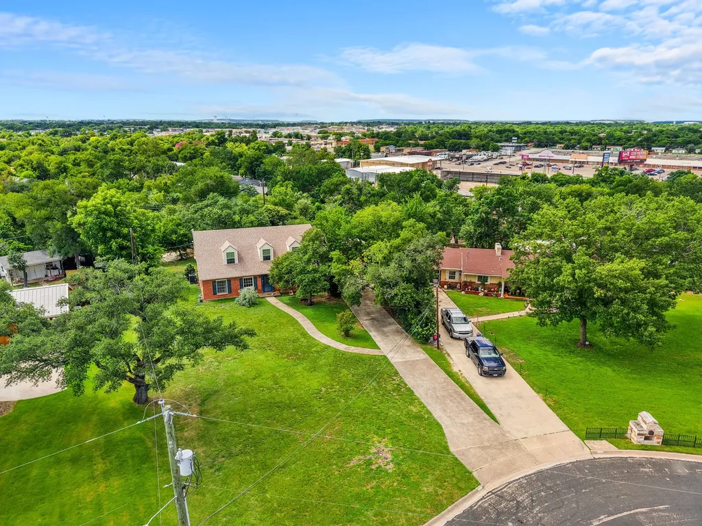 609 Oakhill Drive Killeen TX 76541