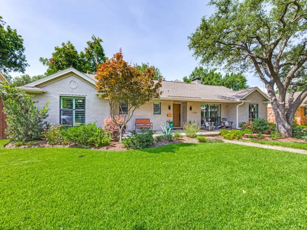 3326 Regent Drive Dallas TX 75229