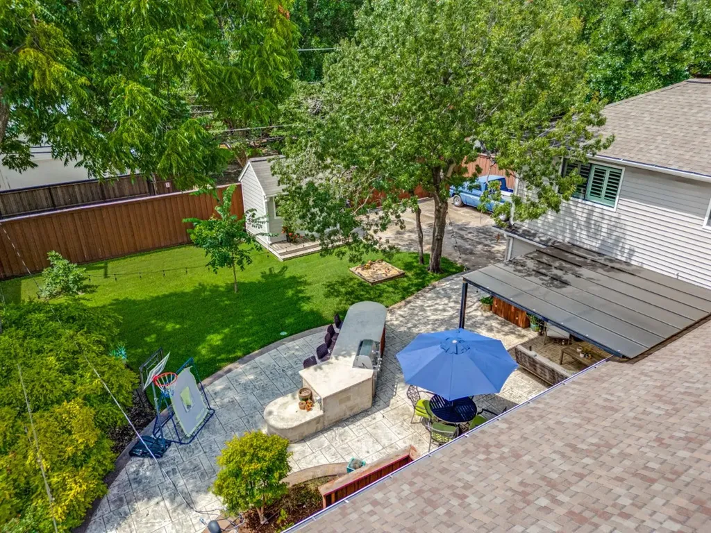 3326 Regent Drive Dallas TX 75229