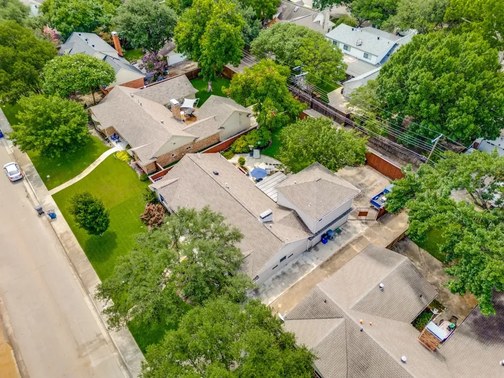 3326 Regent Drive Dallas TX 75229