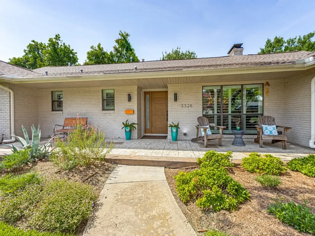 3326 Regent Drive Dallas TX 75229