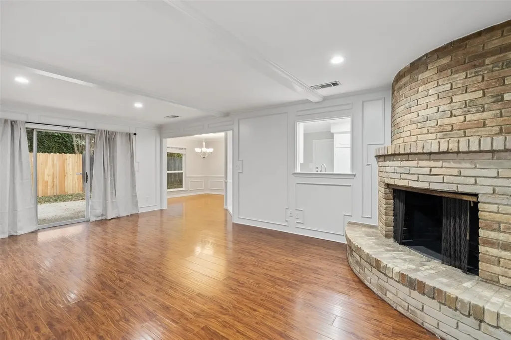 4355 Harvest Hill Road Dallas TX 75244