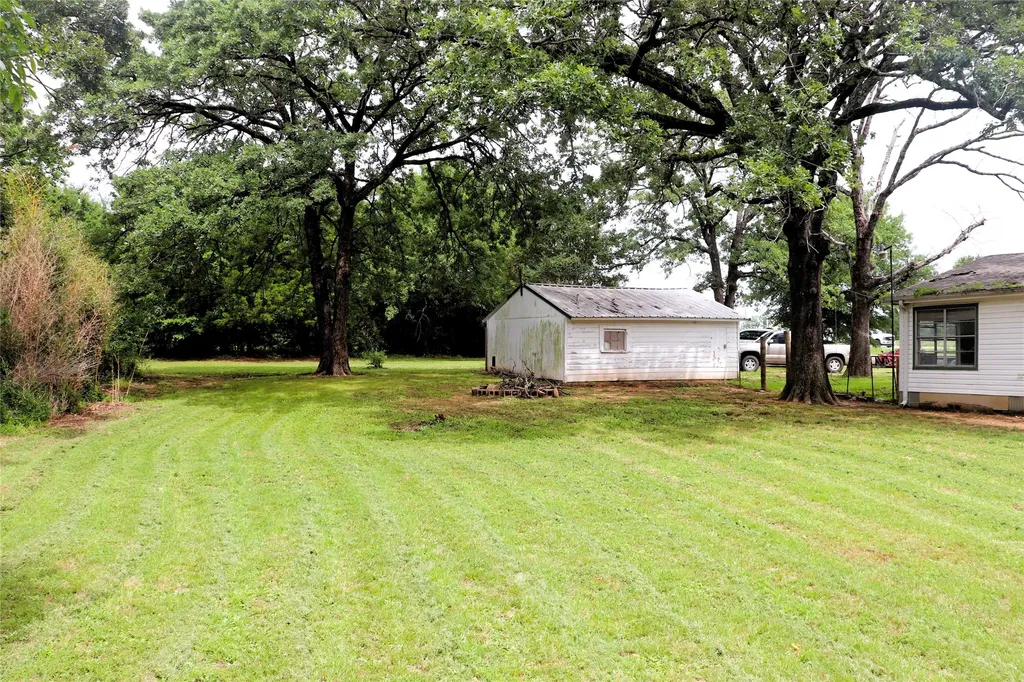 4366 E Interstate 30 Campbell TX 75422