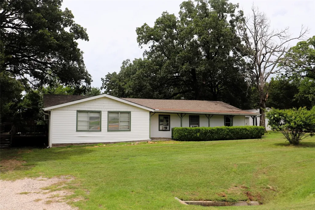 4366 E Interstate 30 Campbell TX 75422