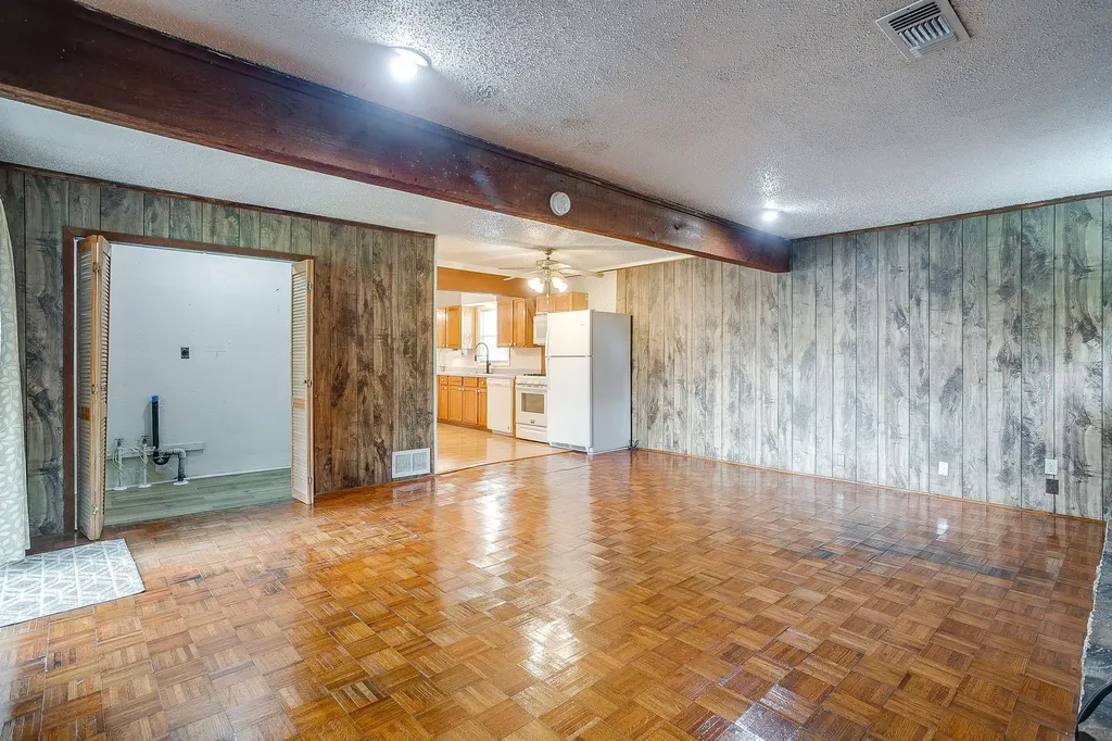 5711 Margewood Drive Dallas TX 75236