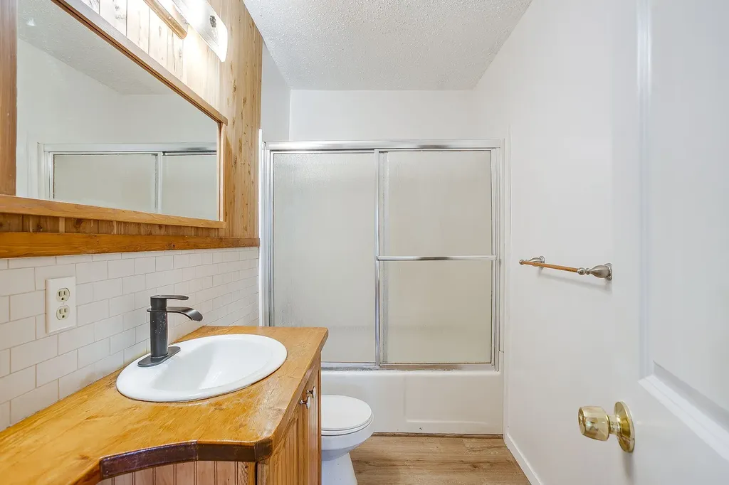 5711 Margewood Drive Dallas TX 75236
