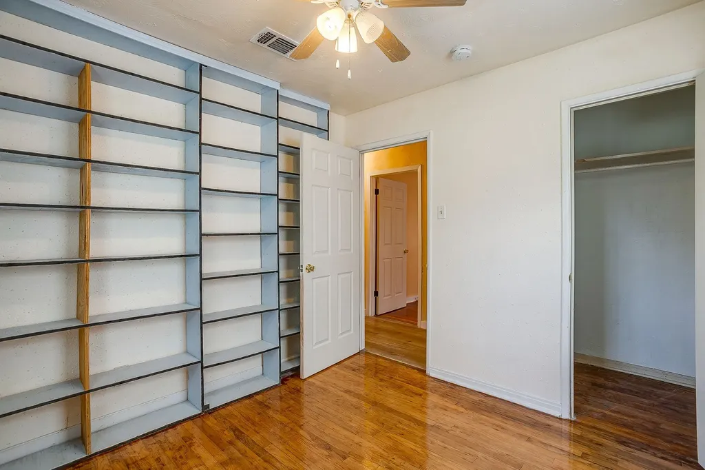 5711 Margewood Drive Dallas TX 75236