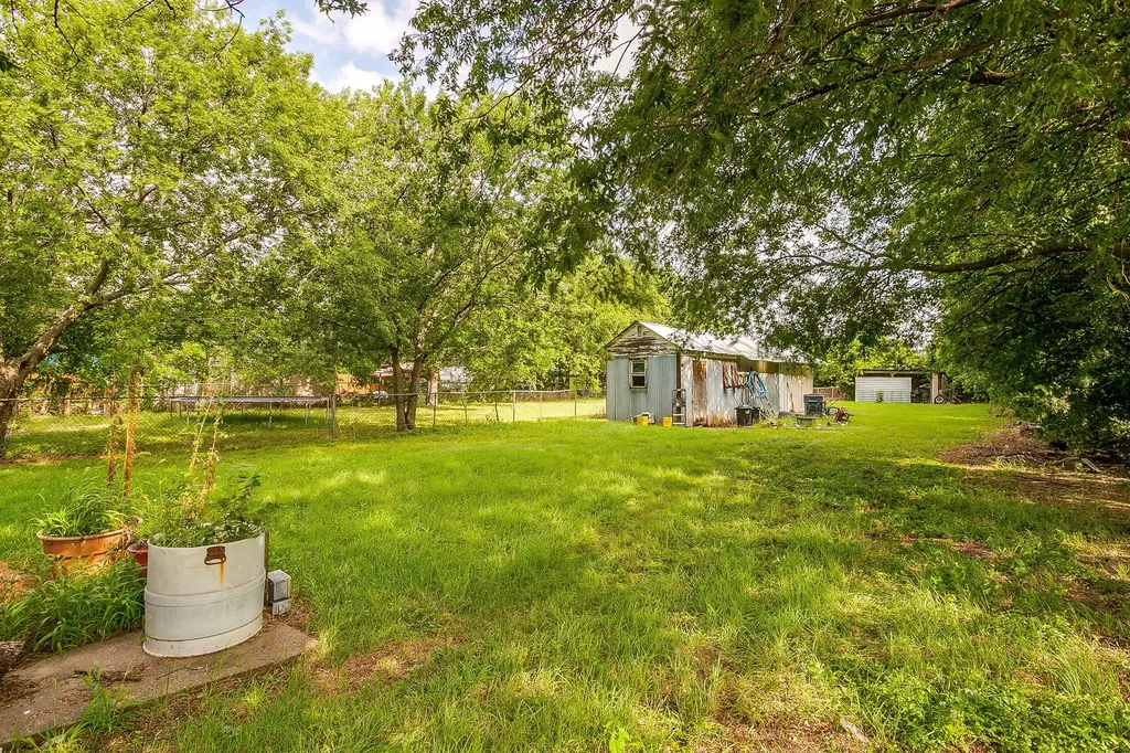 5711 Margewood Drive Dallas TX 75236
