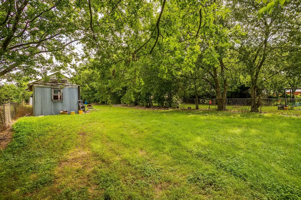 5711 Margewood Drive Dallas TX 75236