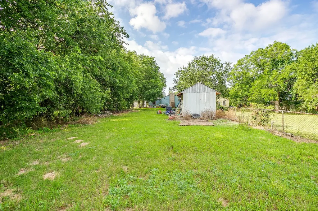 5711 Margewood Drive Dallas TX 75236