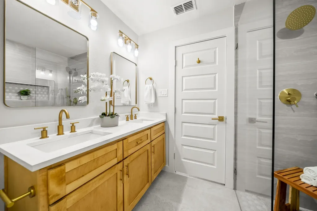 3654 Ridgebriar Drive Dallas TX 75234