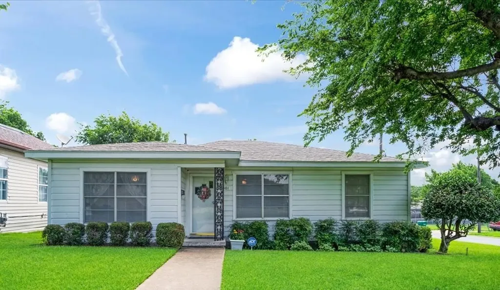 101 N Burdette Avenue Sherman TX 75090