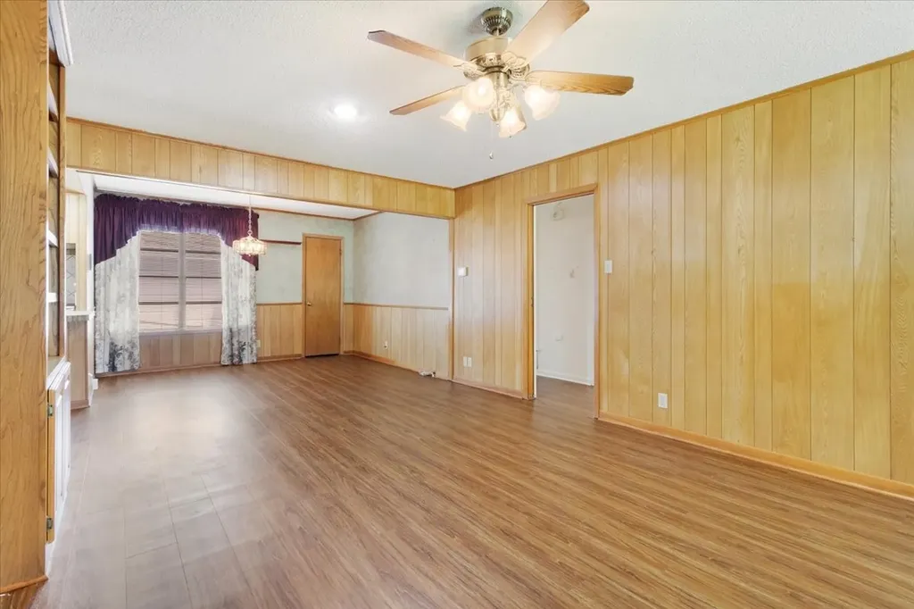 101 N Burdette Avenue Sherman TX 75090