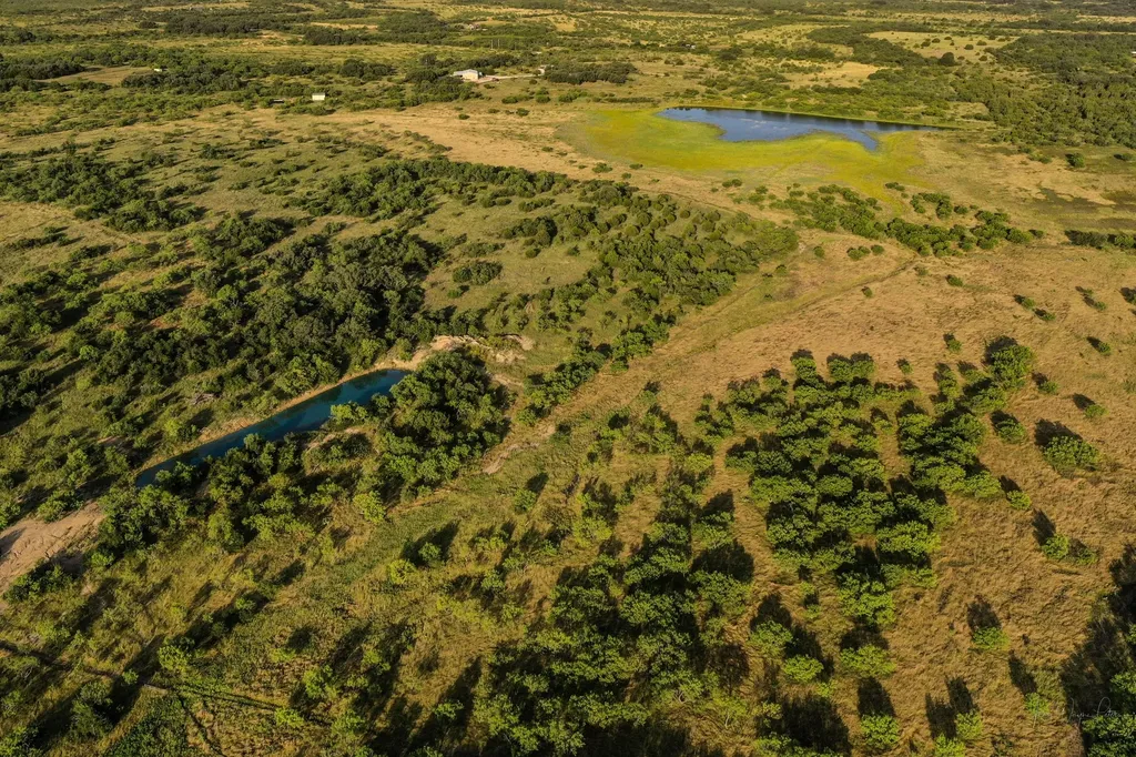 7107 County Road 170 Bangs TX 76823
