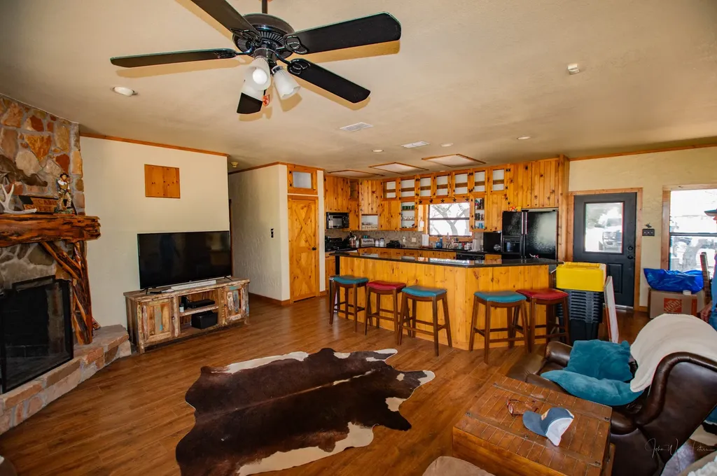 7107 County Road 170 Bangs TX 76823
