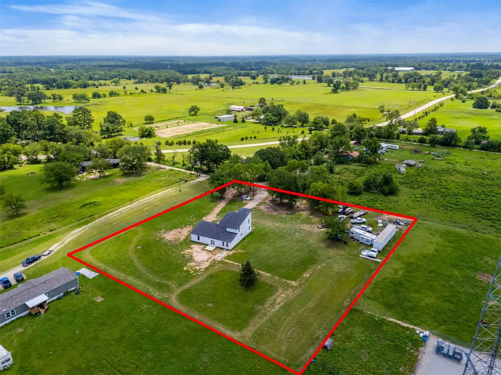 180 Rs County Road 2245 Emory TX 75440