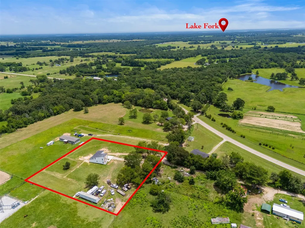 180 Rs County Road 2245 Emory TX 75440