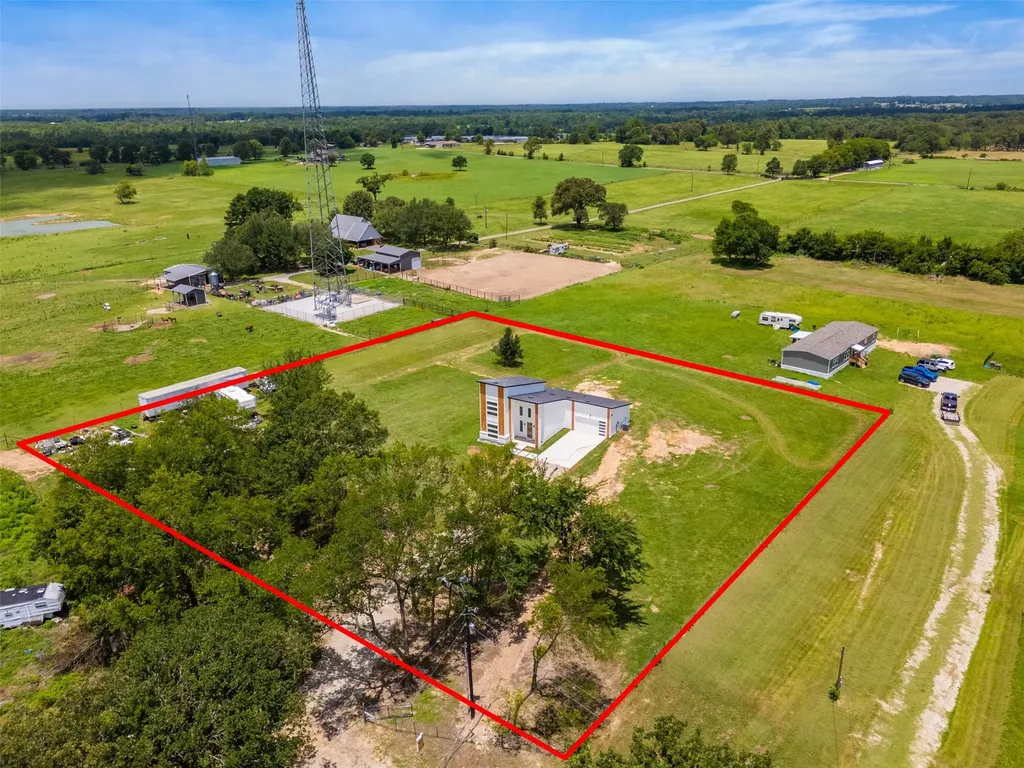 180 Rs County Road 2245 Emory TX 75440