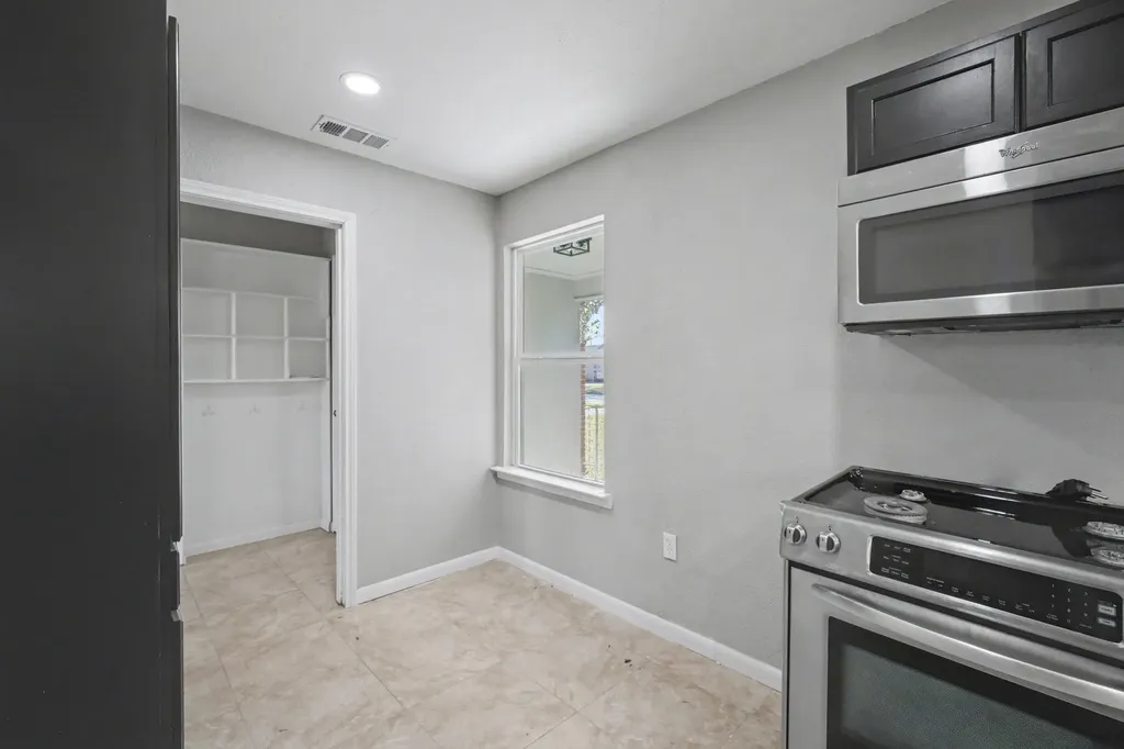 2319 Glengariff Drive Dallas TX 75228