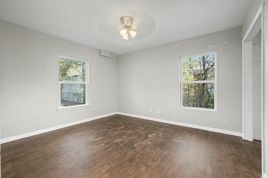 2319 Glengariff Drive Dallas TX 75228