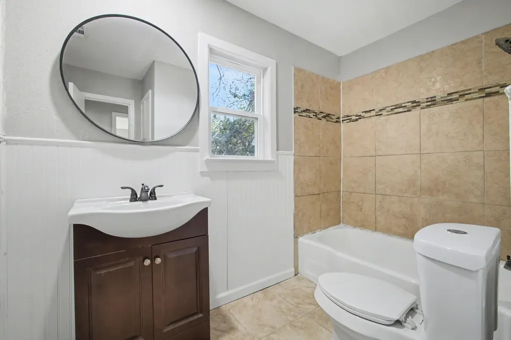 2319 Glengariff Drive Dallas TX 75228