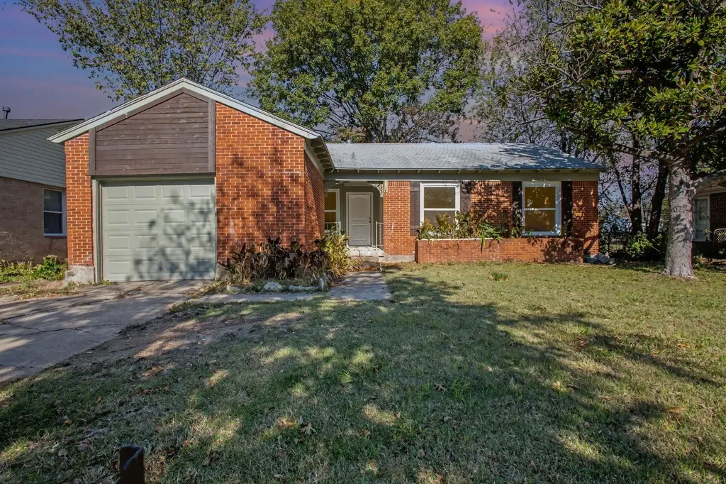 2319 Glengariff Drive Dallas TX 75228