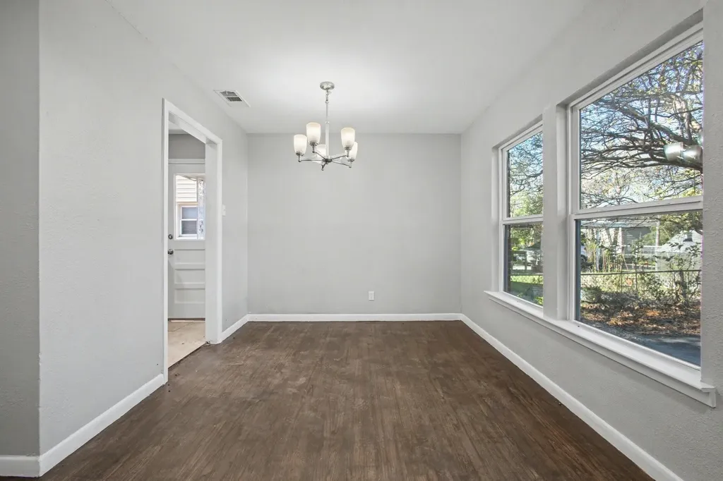 2319 Glengariff Drive Dallas TX 75228