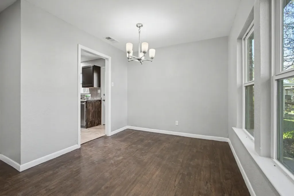 2319 Glengariff Drive Dallas TX 75228