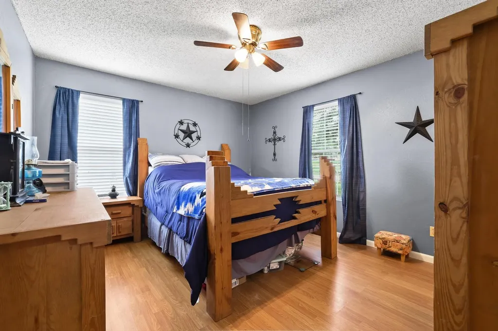 304 Lee Street Wolfe City TX 75496