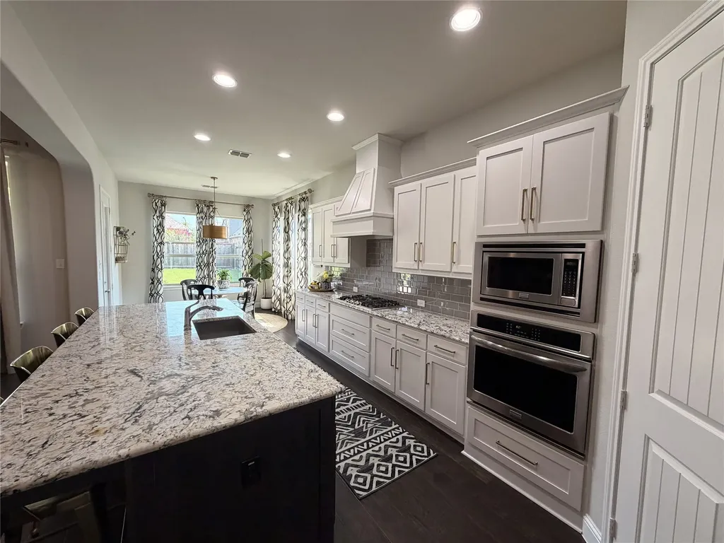 10316 Colina Drive Fort Worth TX 76126