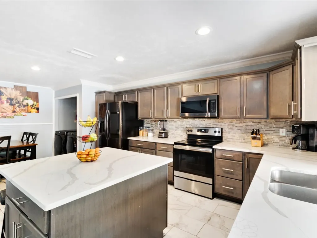 7232 Long Canyon Trail Dallas TX 75249