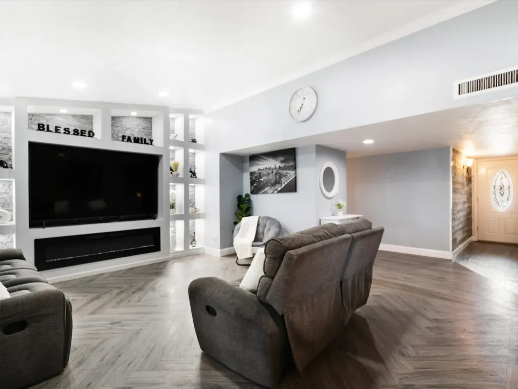 7232 Long Canyon Trail Dallas TX 75249