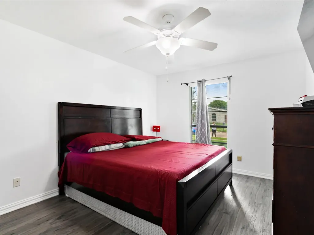7232 Long Canyon Trail Dallas TX 75249