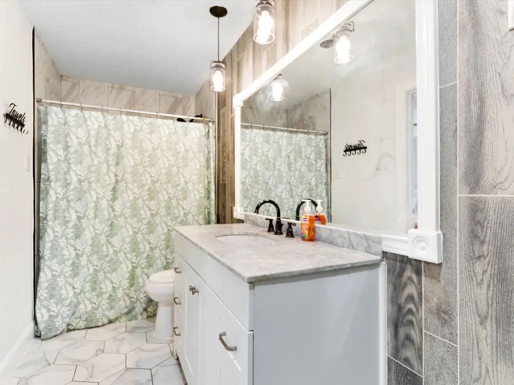 7232 Long Canyon Trail Dallas TX 75249