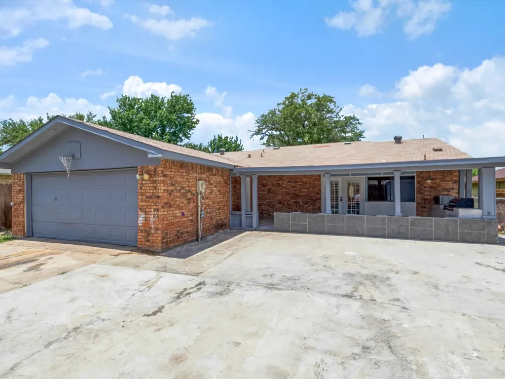 7232 Long Canyon Trail Dallas TX 75249