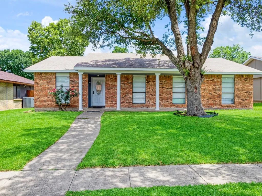 7232 Long Canyon Trail Dallas TX 75249