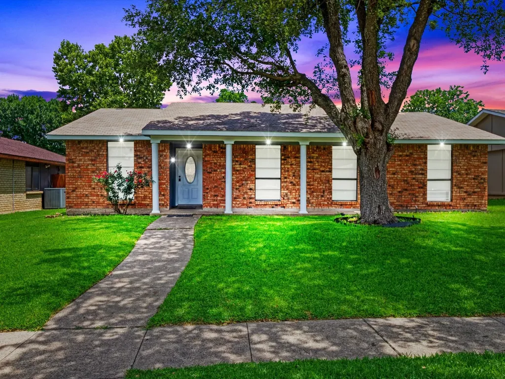 7232 Long Canyon Trail Dallas TX 75249