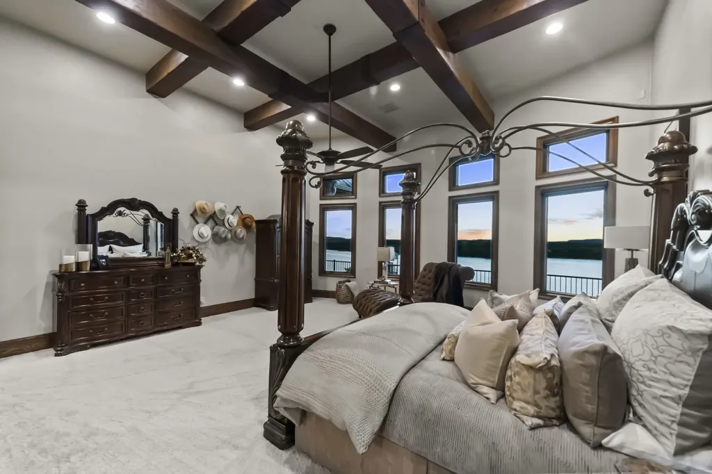 1025 Pecan Ridge Possum Kingdom Lake TX 76449