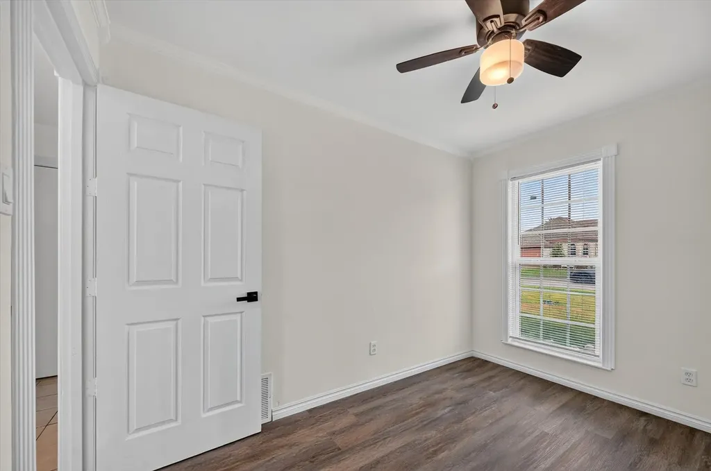 1005 Glenhaven Drive Hutchins TX 75141