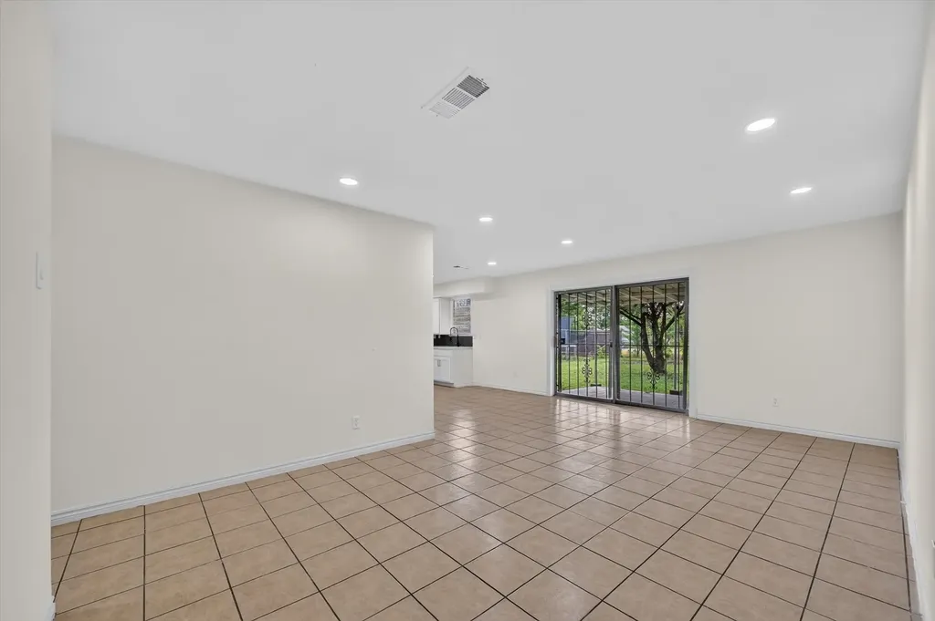 1005 Glenhaven Drive Hutchins TX 75141