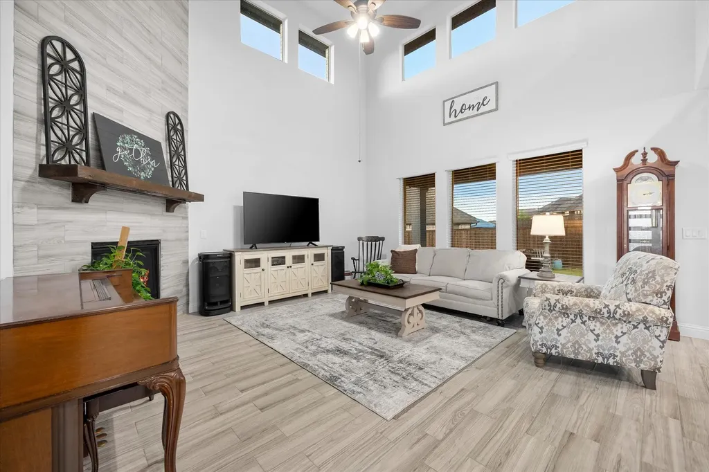 1904 Frediano Lane Mclendon Chisholm TX 75032