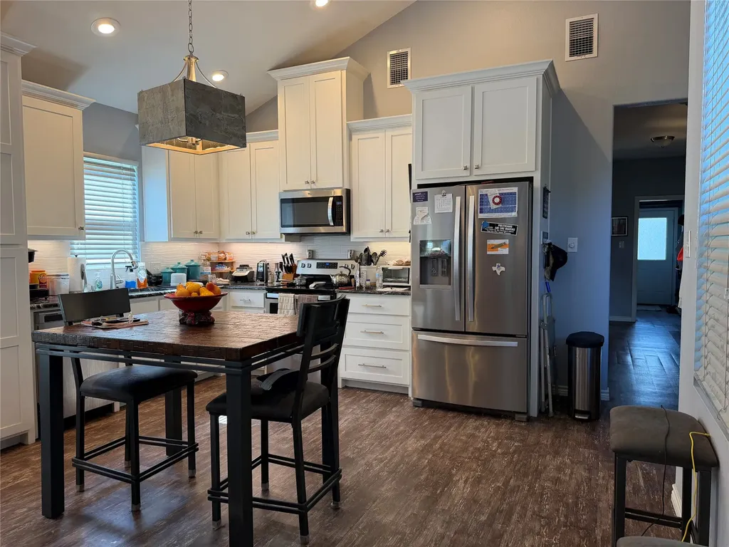 13994 Park Harbor Drive Eustace TX 75124
