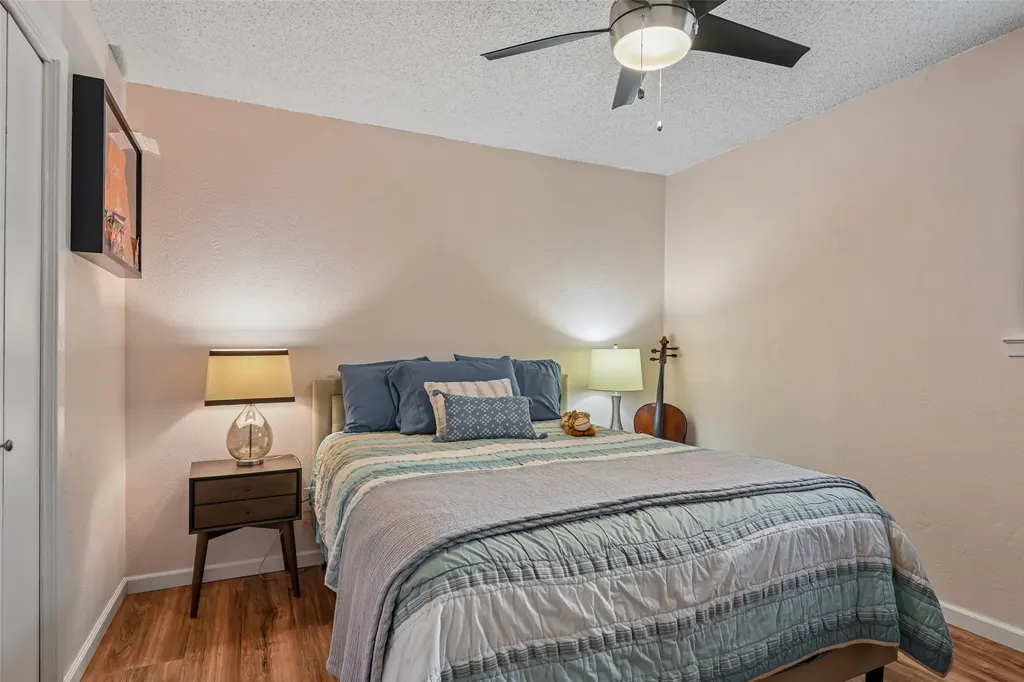 6204 Circleview Drive Haltom City TX 76180