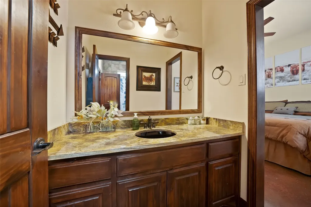 411 N Oak Branch Road Waxahachie TX 75167