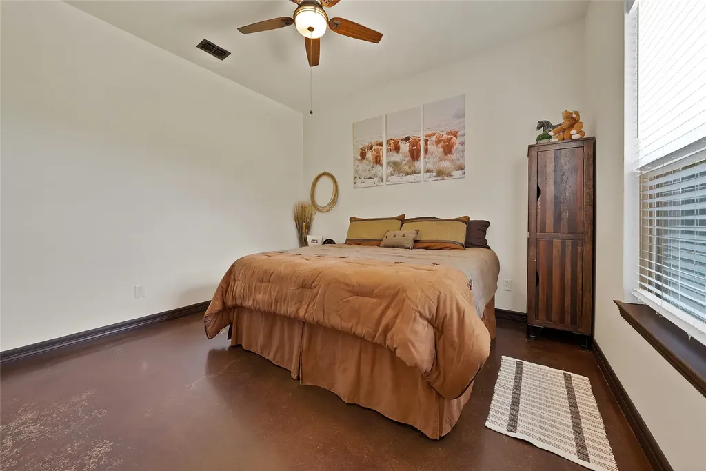 411 N Oak Branch Road Waxahachie TX 75167