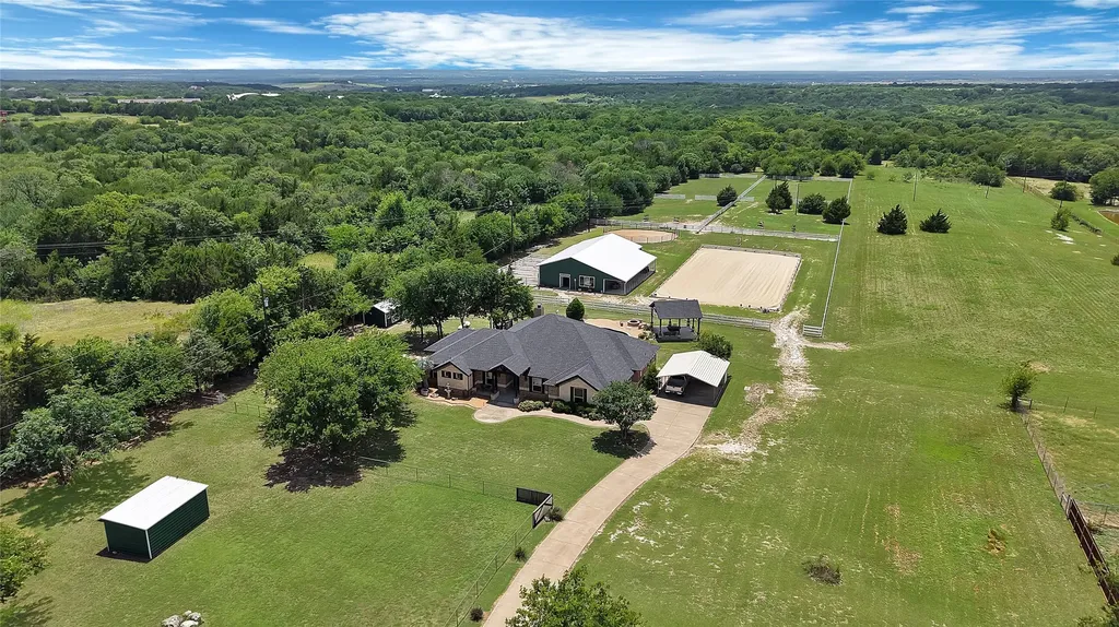 411 N Oak Branch Road Waxahachie TX 75167