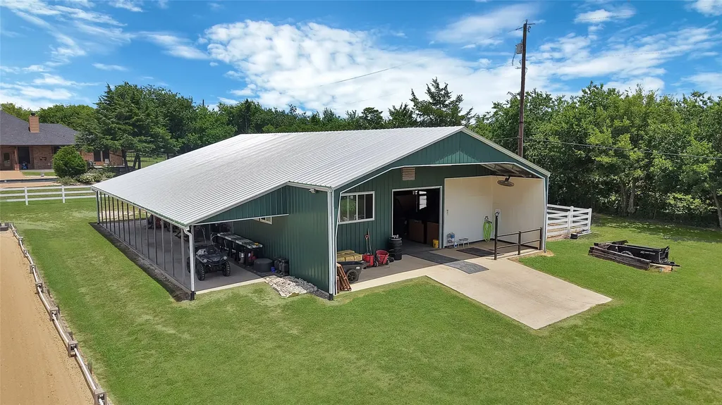 411 N Oak Branch Road Waxahachie TX 75167