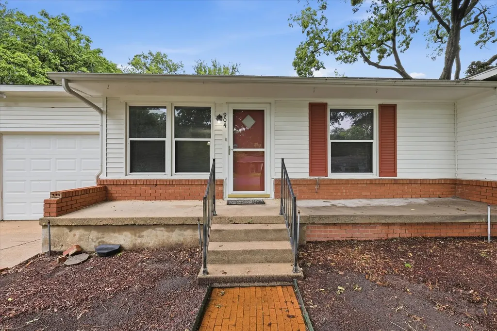 904 Cordell Street Denton TX 76201