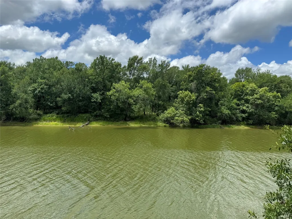1312 County Road 2123 Palestine TX 75801